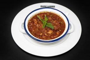 Carne con tomate de la abuela